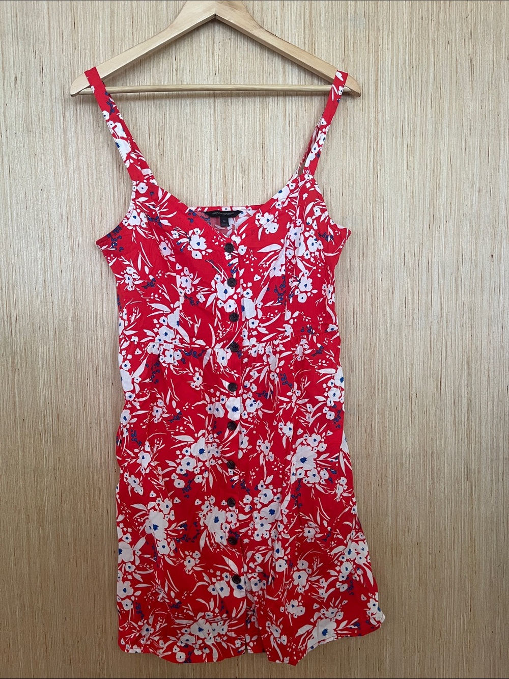 NWOT Banan Republic Red Floral Button-Front Dress